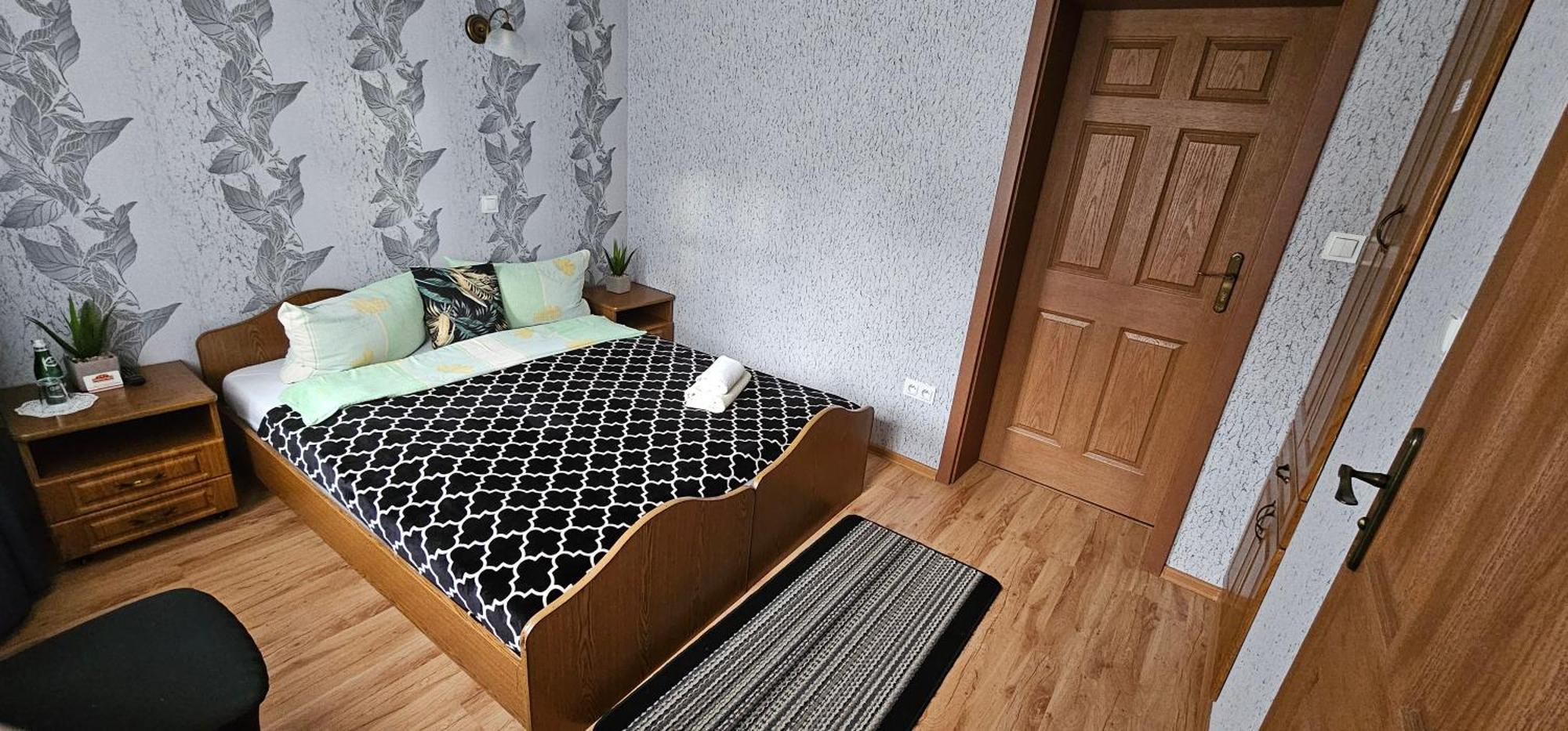 Uroczysko Bed & Breakfast Jastrowie Bagian luar foto