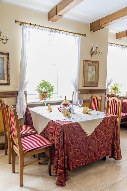 Uroczysko Bed & Breakfast Jastrowie Bagian luar foto